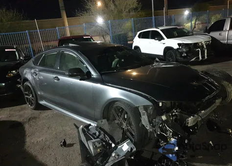 2014 Audi Rs7 из США, поврежденный, VIN WUAW2AFC5EN900997